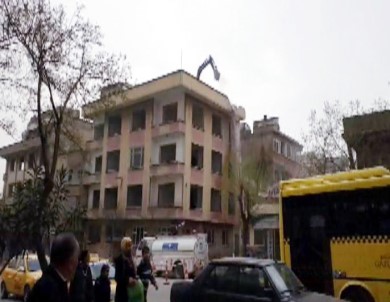 Gaziantep'te Tedbirsiz Yıkım Vatandaşların Canını Tehlikeye Atıyor