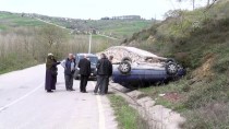 KOCAELI ÜNIVERSITESI - Kocaeli'de Trafik Kazası Açıklaması 2 Yaralı