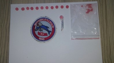 Kocaeli'de Üzerlerinden Extacy Hap Ele Geçirilen 2 Kişi Gözaltına Alındı
