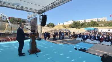 MEÜ Eğitim Fakültesi Yeni Binası Törenle Açıldı