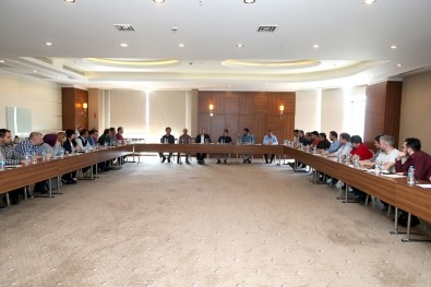 Başkan Toçoğlu, SASKİ Yıl Sonu Değerlendirme Toplantısına Katıldı