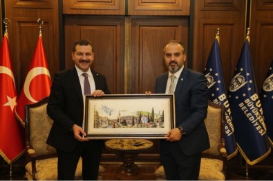 Başkan Yılmaz, Bursa'da Belediyeleri Ziyaret Etti