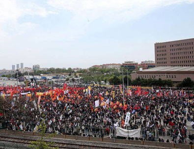 DİSK 1 Mayıs'ı nerede kutlayacağını açıkladı