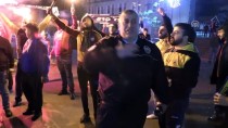 Kavga İhbarına Giden Polisler Sürprizle Karşılaştı
