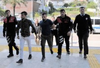 BIÇAKLI YARALAMA - Alanya'da Bıçaklı Kavgaya Karışan 2 Kişi Tutuklandı