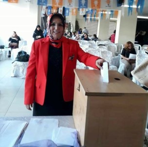 Alaşehir AK Parti Kadın Kolları'nda Kocatürk Güven Tazeledi
