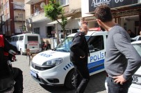 Cinnet Getiren Bir Kadın Çocuklarını Alim09 İnşaat'ın Bürosuna Terk Edip Gitti