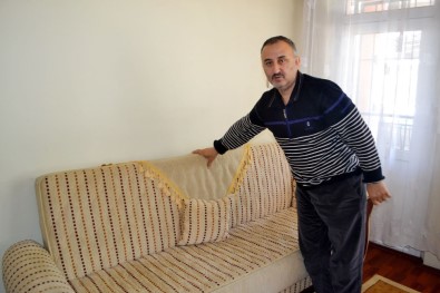 Engellinin Akülü Sandalyesi Ve Koltuk Değnekleri Çalındı