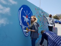 KURULUŞ YILDÖNÜMÜ - Grafiti İle 'Polis Haftası'na Dikkati Çektiler