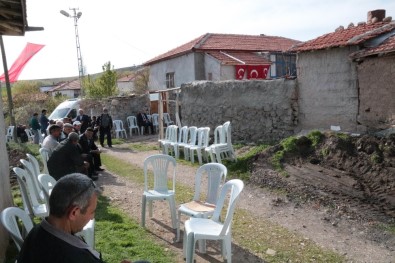 Hakkari Şehidinin Baba Evinde Hüzün Hakim