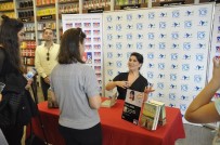 İCLAL AYDIN - İclal Aydın Forum Mersin'de Sevenleriyle Buluştu