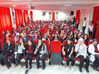 Kadirli'de 'İş Arama Becerileri Geliştirme Semineri'