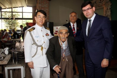 Kore'den 68 Yıl Sonra Gelen Onur