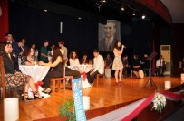 Menderes Anadolu Lisesinden 'Şiir Gecesi'