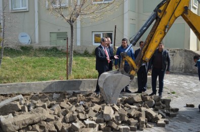 Adilcevaz TOKİ'de Yol Çalışması Başladı