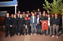 POLİS İMDAT - Muş'ta Bıçaklı Kavga İhbarına Gelen Polise Pasta Sürprizi