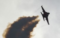 ASKERİ UÇAK - Rusya'da Askeri Uçak Düştü