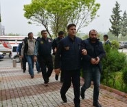 YURT DIŞI YASAĞI - Adana'da PKK Propagandası Yapan 4 Kişi Tutuklandı