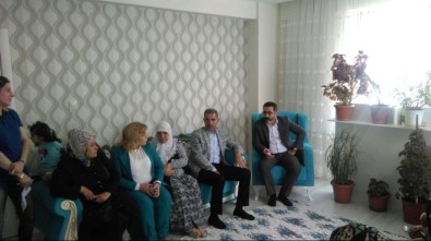 AK Parti Bağlar İlçe Başkanı Gezer'den Ev Ziyaretleri