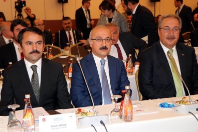 Bakan Elvan Açıklaması 'Türkiye'nin Ekonomisi Son Derece Güçlüdür'