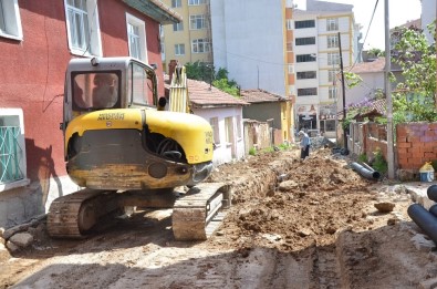 Bozüyük'te Alt Yapı Çalışmaları Aralıksız Devam Ediyor