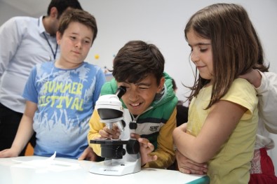 Çalı'da Çocuklar Bilimle Buluşuyor
