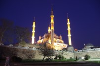Edirne'de Miraç Kandili Coşkusu