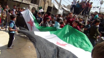 İdlib'te Esad Karşıtı Gösteri