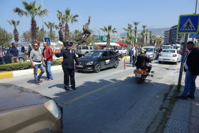 Kuşadası'nda Trafik Kazaları Açıklaması 3 Yaralı