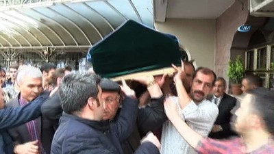Marmaray İstasyonunda Raylara Atlayarak İntihar Eden Gencin Cenazesi Ailesine Teslim Edildi