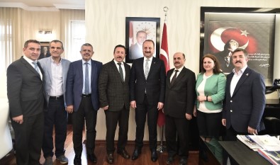 Taşköprüler Akgül'ü Makamında Ziyaret Etti