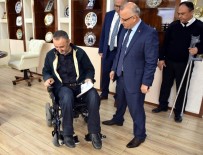 ZEKI KAYDA - Tekerlekli Sandalyesi Çalınan Engelliye Başkan Kayda'dan Yardım Eli