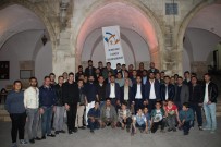 MIRAÇ KANDILI - AK Partili Gençler Lokum Dağıttı