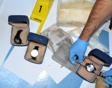 Fetullah Gülen İmzalı Toprağa Gömülmüş 3 Saat Bulundu