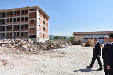Gölpazarı Anadolu İmam Hatip Lisesi Ve Pansiyon Binası İnşaatı Devam Ediyor