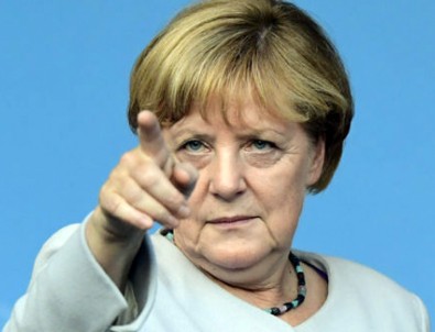 Merkel'den ilk açıklama: Destekliyoruz!