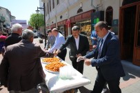 MIRAÇ KANDILI - Miraç Kandili İkramları Dağıtıldı