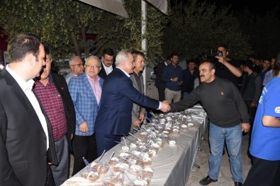 Osmaniye Belediyesi Miraç Kandili'nde Camilerde Helva İkram Etti