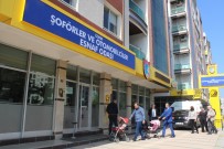 KADIN ÇANTASI - Taksilerde Unutulan Eşyalar Şaşırtıyor