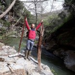 MEHMET ALİ YILDIRIM - İçme Suyu Hattından 2 Metrelik Ağaç Kökü Çıktı