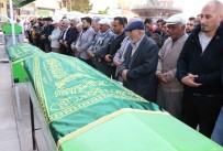 Kazada Ölen Öğrenciler Toprağa Verildi