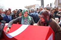 ŞEHİT UZMAN ÇAVUŞ - Sakarya Şehidini Dualarla Son Yolculuğuna Uğurladı