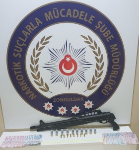 Zonguldak'ta Uyuşturucu Operasyonu Açıklaması 2 Gözaltı