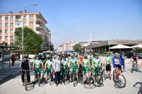 YENICEKÖY - Bisikletçiler Baharı İnegöl Turu İle Karşıladı