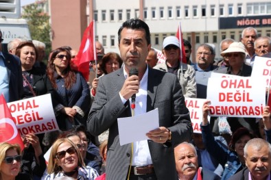 CHP'den 'Ohal Değil Demokrasi İstiyoruz' Eylemi
