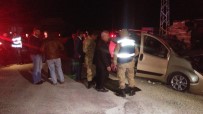 TRAFİK POLİSİ - Gaziantep'te Tır İle Hafif Ticari Araç Çarpıştı Açıklaması 1 Ölü