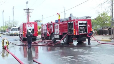 Sultanbeyli'de Yangın