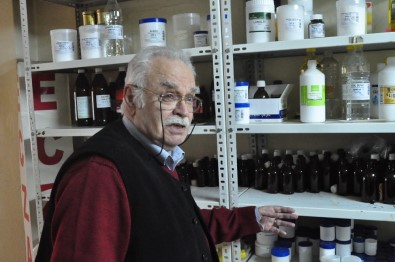 Yarım Asırlık Eczacıdan Özel Formüllü İlaçlar