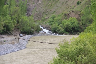 Zap Suyunun Debisi Yükseldi