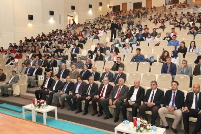 BEÜ'de '15 Temmuz Yeniden Diriliş' Konferansı